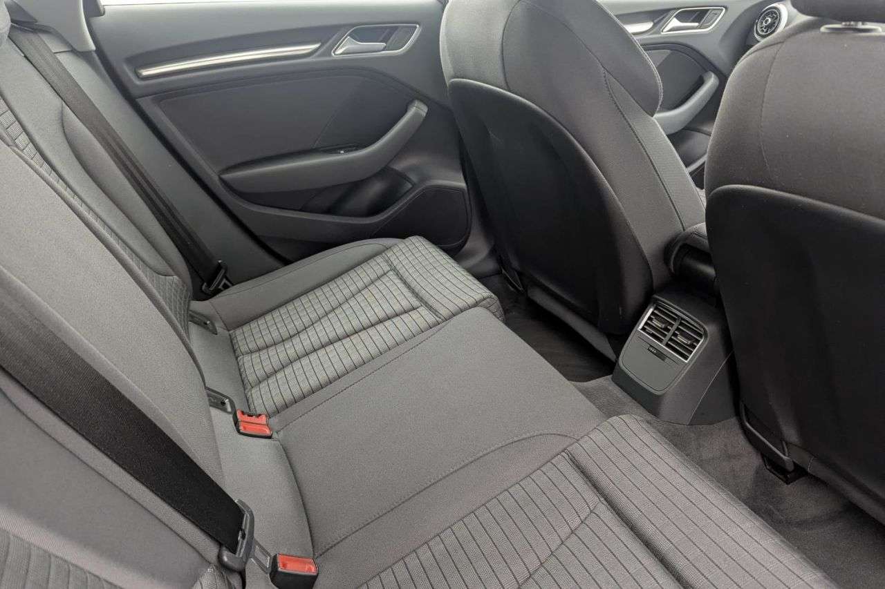2018 AUDI A3 2018 AUDI A3