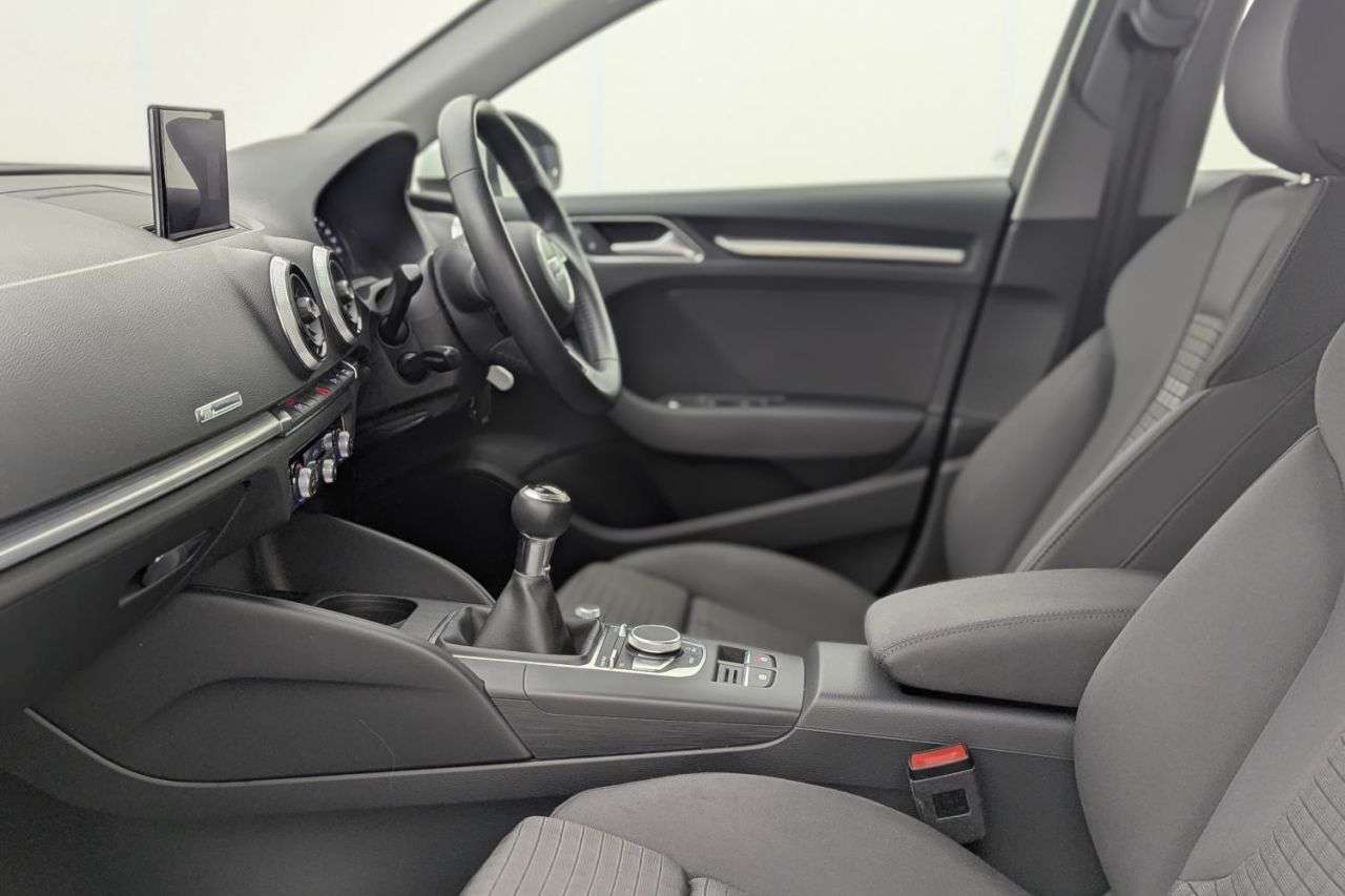 2018 AUDI A3 2018 AUDI A3