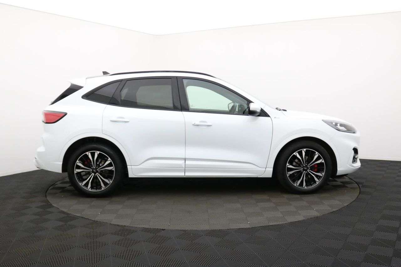 A 2022 FORD KUGA 2.5h Duratec ST-Line X Edition SUV 5dr Petrol Hybrid CVT Euro 6 (s/s) (190 A 2022 FORD KUGA 2.5h Duratec ST-Line X Edition SUV 5dr Petrol Hybrid CVT Euro 6 (s/s) (190