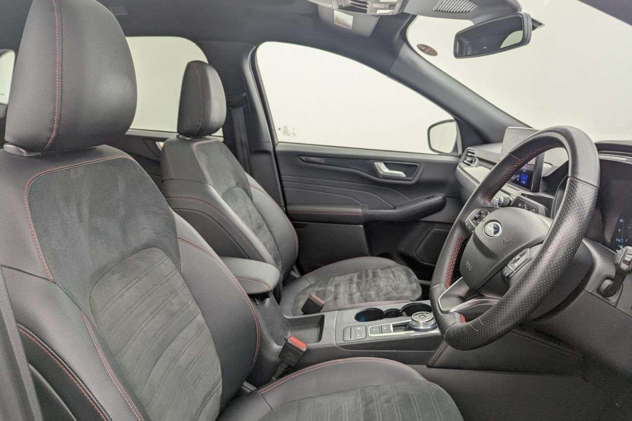 A 2022 FORD KUGA 2.5h Duratec ST-Line X Edition SUV 5dr Petrol Hybrid CVT Euro 6 (s/s) (190 A 2022 FORD KUGA 2.5h Duratec ST-Line X Edition SUV 5dr Petrol Hybrid CVT Euro 6 (s/s) (190