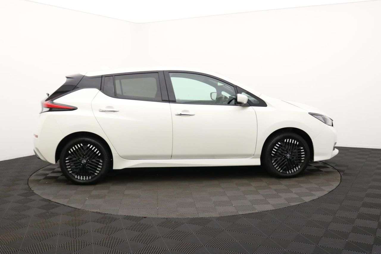 A 2022 NISSAN LEAF 59kWh e+ N-Connecta Hatchback 5dr Electric Auto (217 ps) Award Winning 5 St A 2022 NISSAN LEAF 59kWh e+ N-Connecta Hatchback 5dr Electric Auto (217 ps) Award Winning 5 St