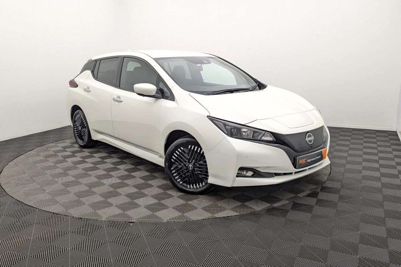 A 2022 NISSAN LEAF 59kWh e+ N-Connecta Hatchback 5dr Electric Auto (217 ps) Award Winning 5 St A 2022 NISSAN LEAF 59kWh e+ N-Connecta Hatchback 5dr Electric Auto (217 ps) Award Winning 5 St