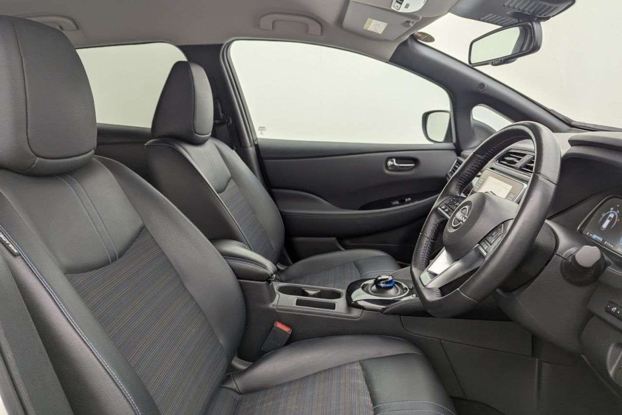 A 2022 NISSAN LEAF 59kWh e+ N-Connecta Hatchback 5dr Electric Auto (217 ps) Award Winning 5 St A 2022 NISSAN LEAF 59kWh e+ N-Connecta Hatchback 5dr Electric Auto (217 ps) Award Winning 5 St