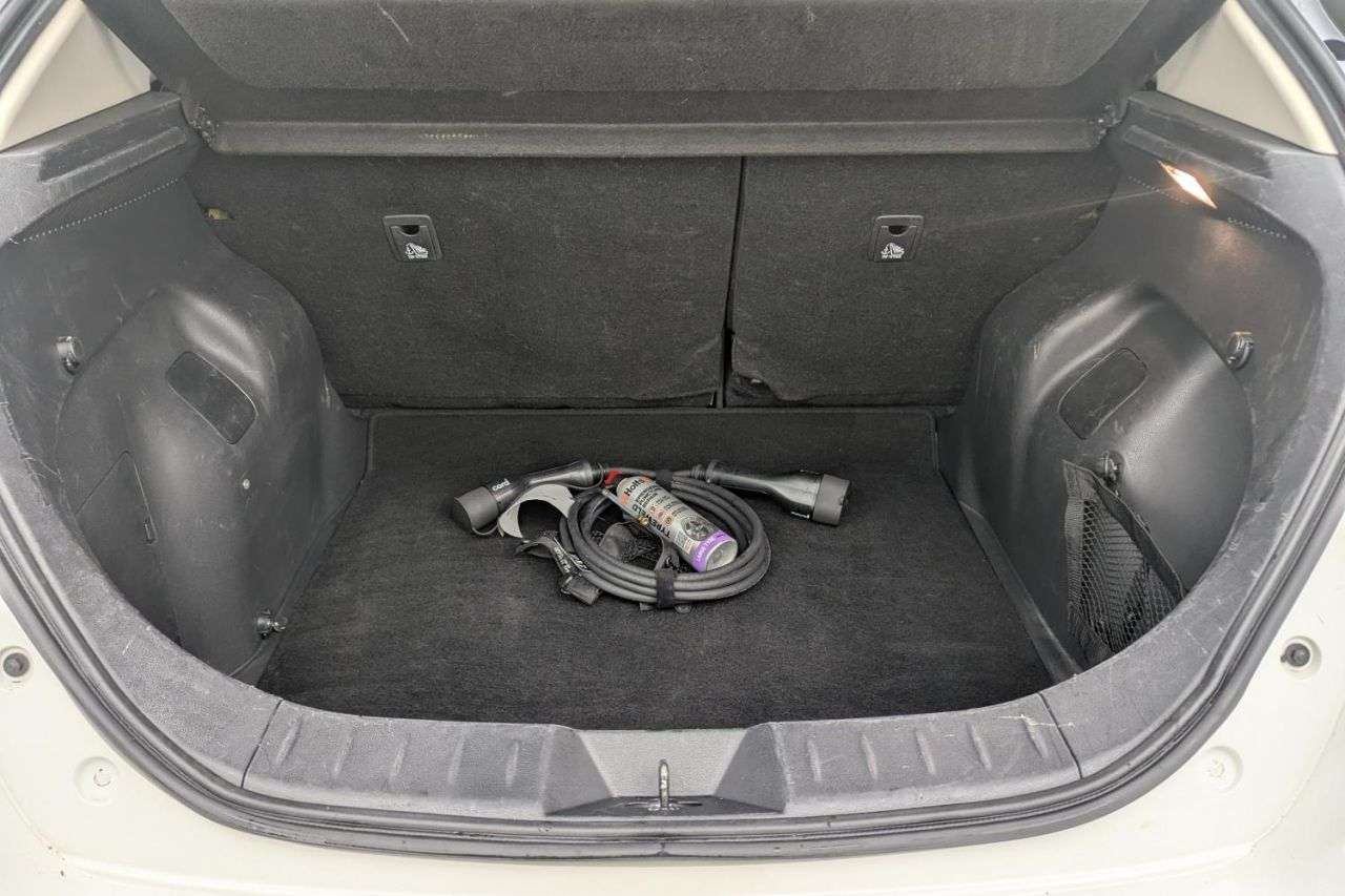2022 NISSAN LEAF 2022 NISSAN LEAF