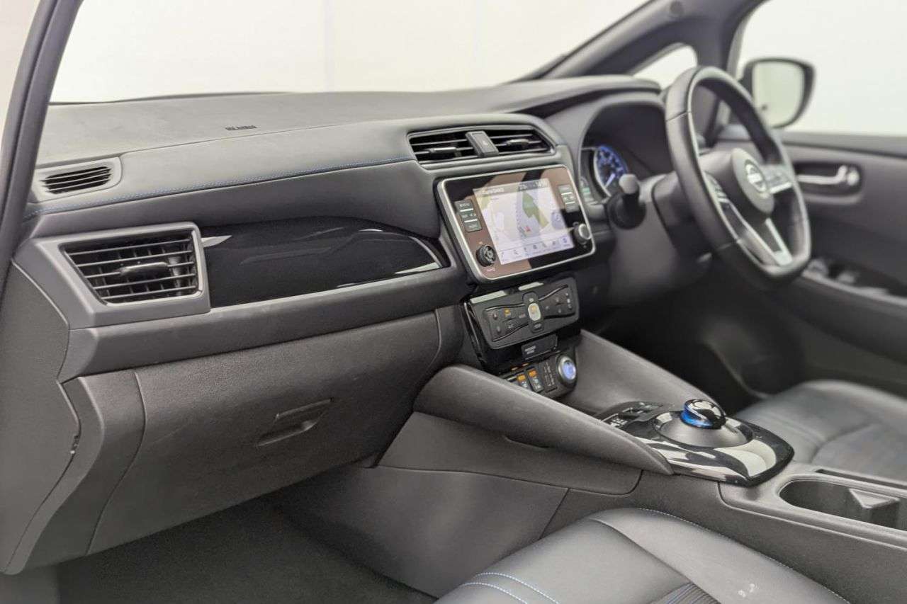 2022 NISSAN LEAF 2022 NISSAN LEAF