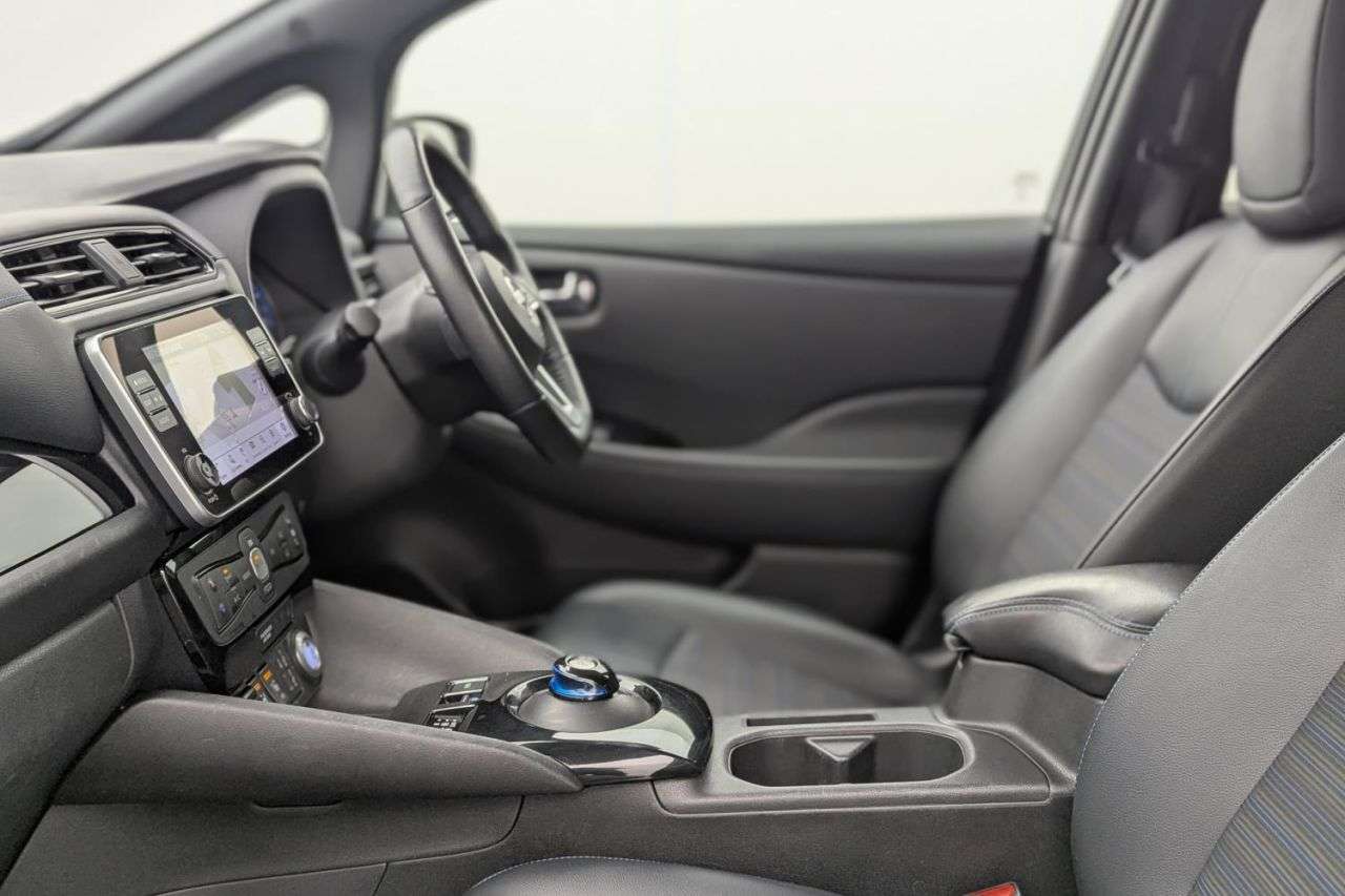 2022 NISSAN LEAF 2022 NISSAN LEAF