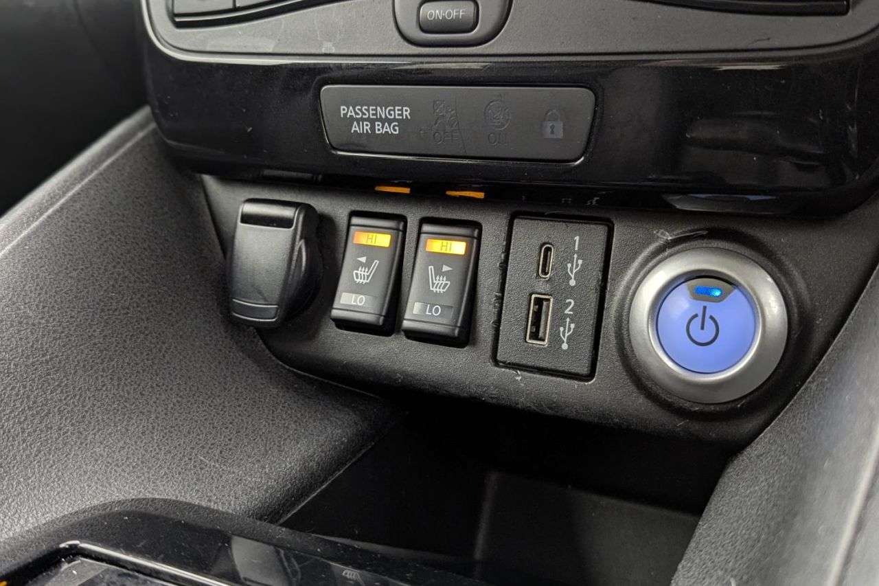 2022 NISSAN LEAF 2022 NISSAN LEAF