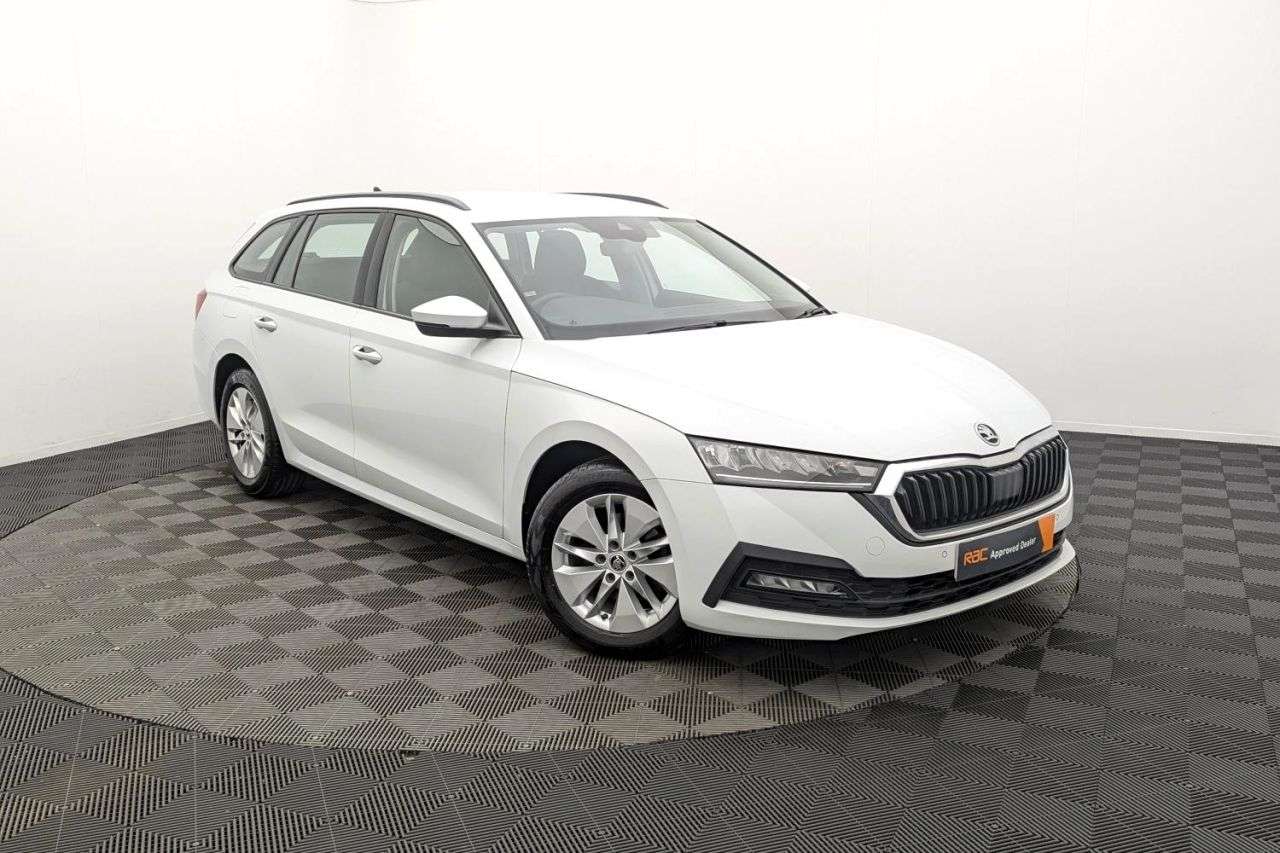 A 2021 SKODA OCTAVIA 1.0 TSI SE Technology Estate 5dr Petrol Manual Euro 6 (s/s) (110 ps) Award A 2021 SKODA OCTAVIA 1.0 TSI SE Technology Estate 5dr Petrol Manual Euro 6 (s/s) (110 ps) Award