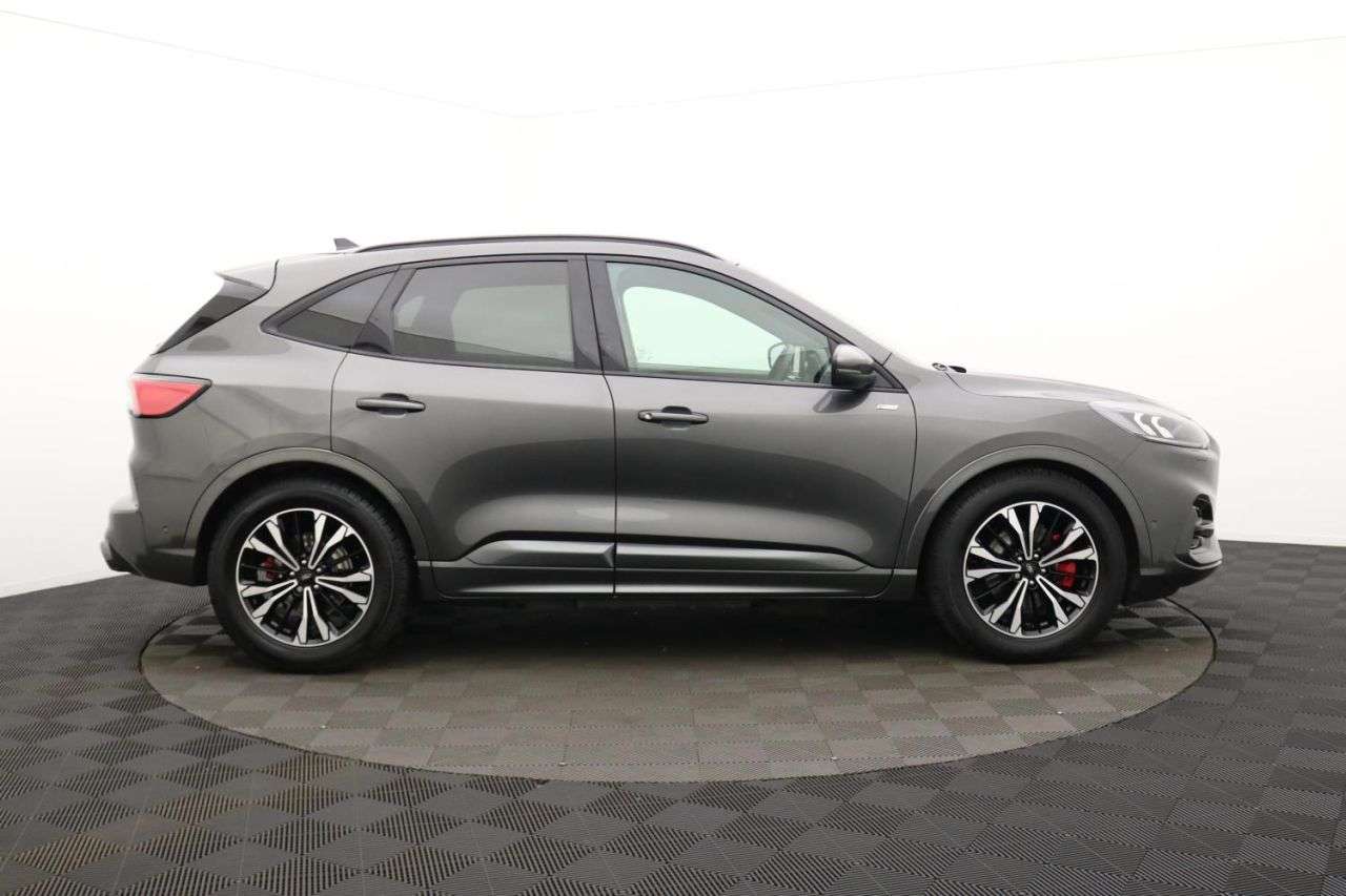 A 2020 FORD KUGA 2.5 EcoBoost Duratec 14.4kWh ST-Line X First Edition SUV 5dr Petrol Plug-in A 2020 FORD KUGA 2.5 EcoBoost Duratec 14.4kWh ST-Line X First Edition SUV 5dr Petrol Plug-in