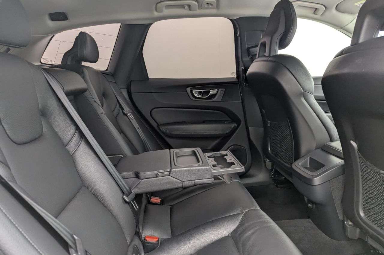2017 VOLVO XC60 2017 VOLVO XC60
