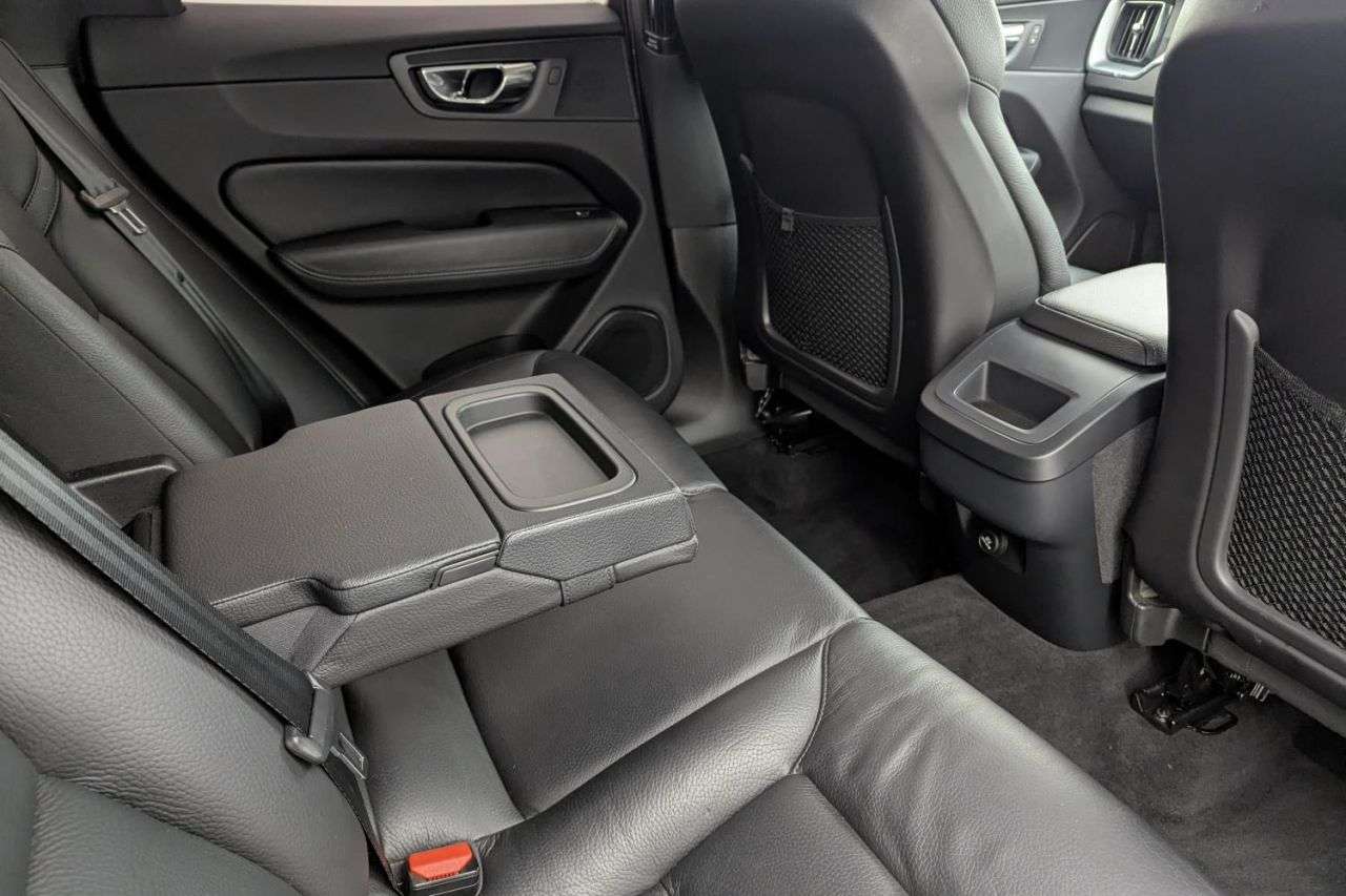2017 VOLVO XC60 2017 VOLVO XC60