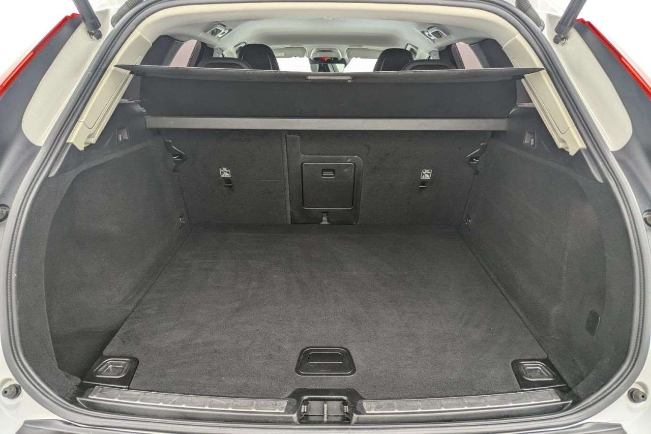 2017 VOLVO XC60 2017 VOLVO XC60