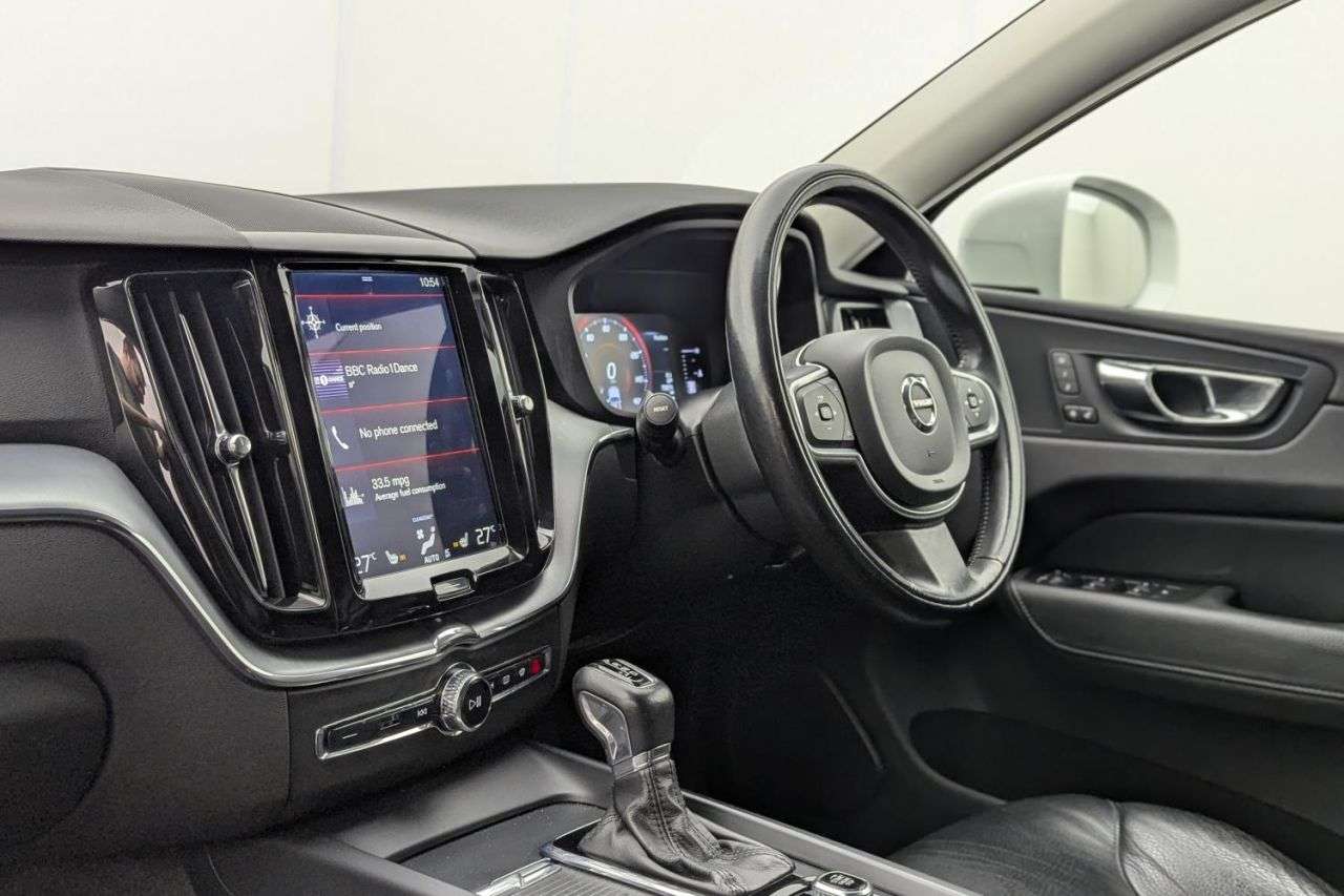 2017 VOLVO XC60 2017 VOLVO XC60