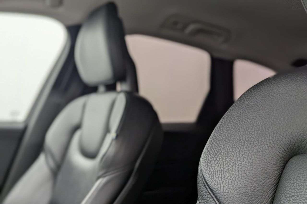2017 VOLVO XC60 2017 VOLVO XC60