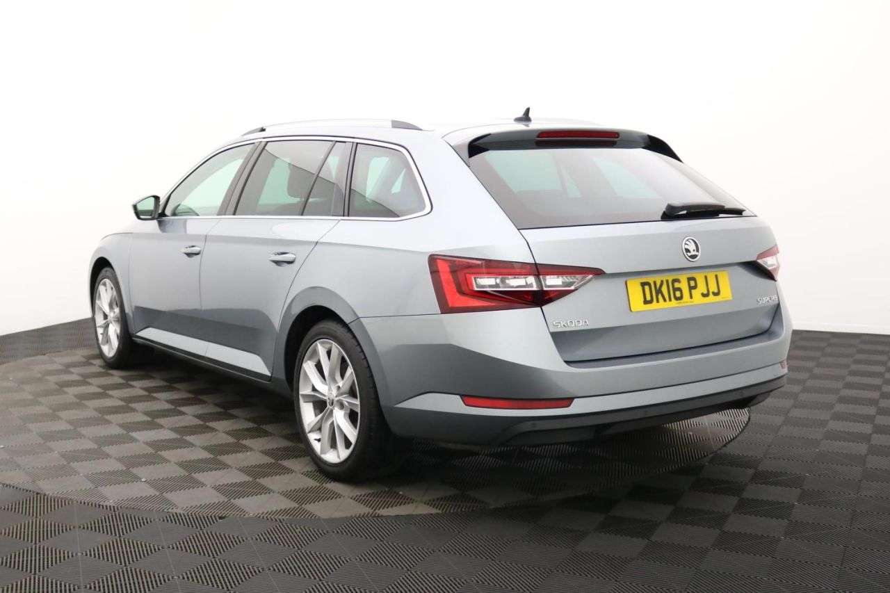 2016 SKODA SUPERB 2016 SKODA SUPERB