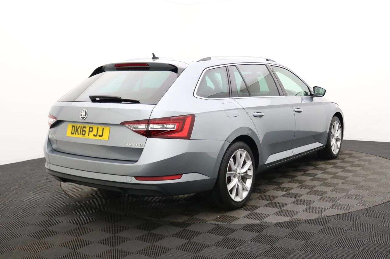 2016 SKODA SUPERB 2016 SKODA SUPERB