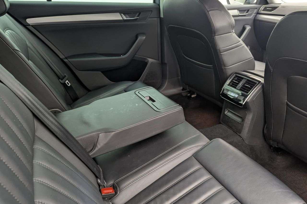2016 SKODA SUPERB 2016 SKODA SUPERB