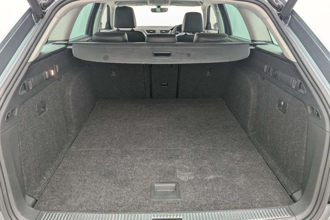 2016 SKODA SUPERB 2016 SKODA SUPERB