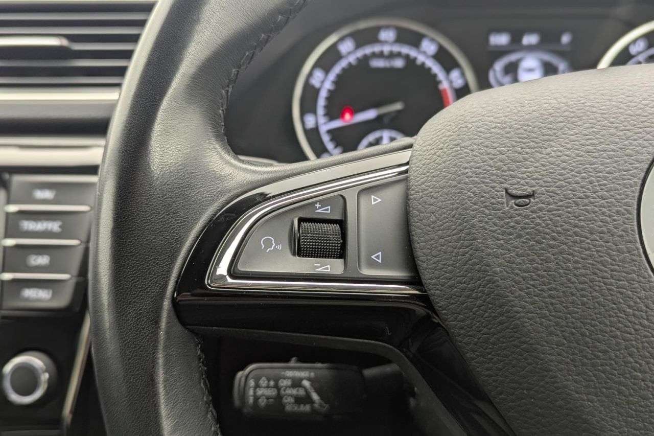 2016 SKODA SUPERB 2016 SKODA SUPERB