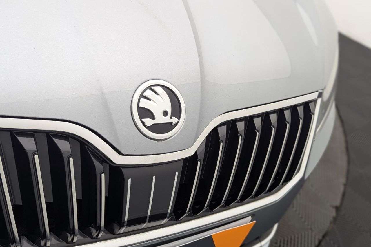 2016 SKODA SUPERB 2016 SKODA SUPERB