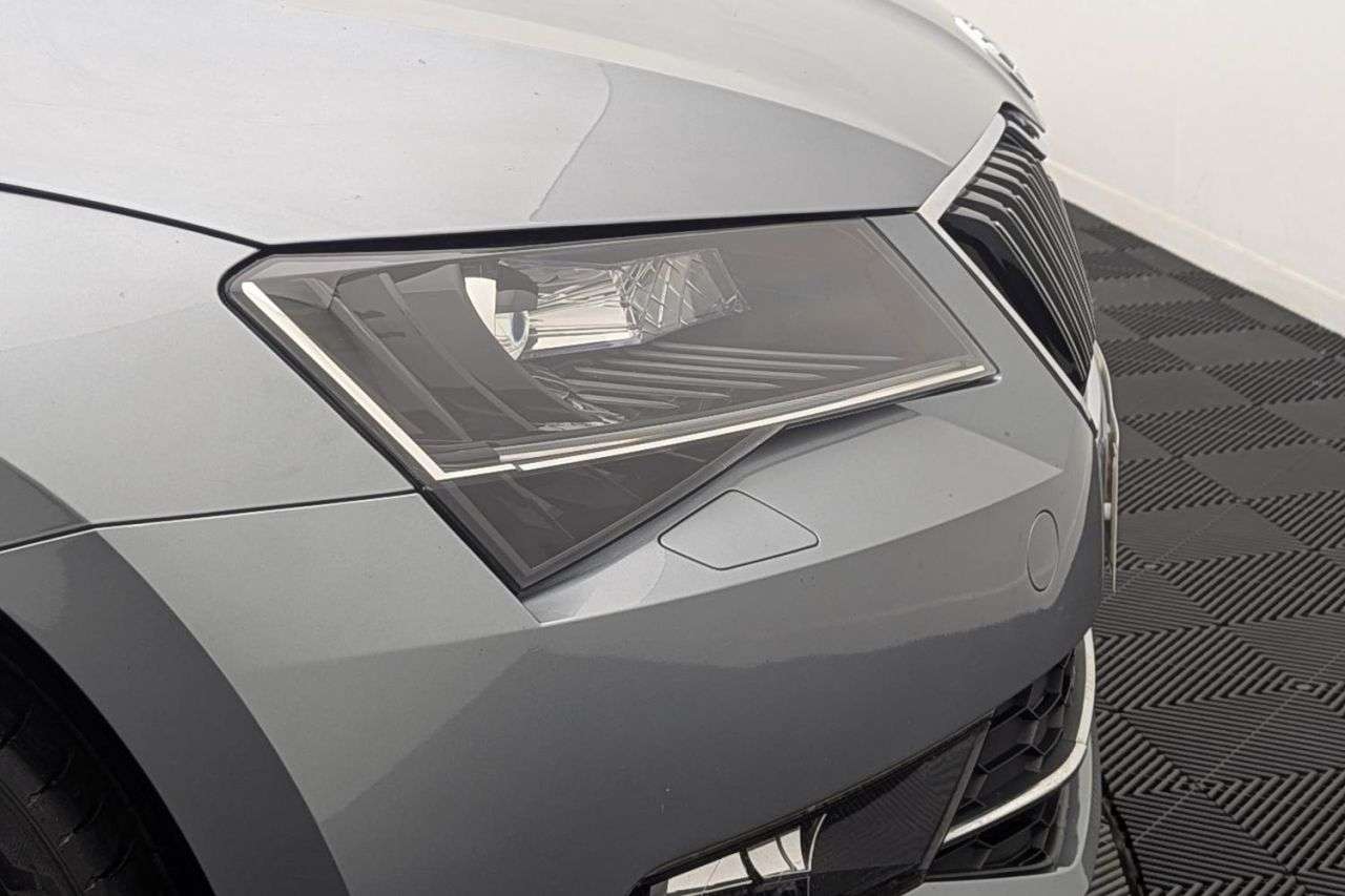 2016 SKODA SUPERB 2016 SKODA SUPERB