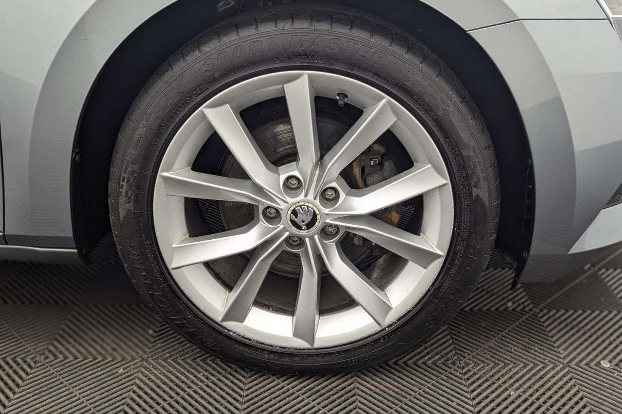 2016 SKODA SUPERB 2016 SKODA SUPERB