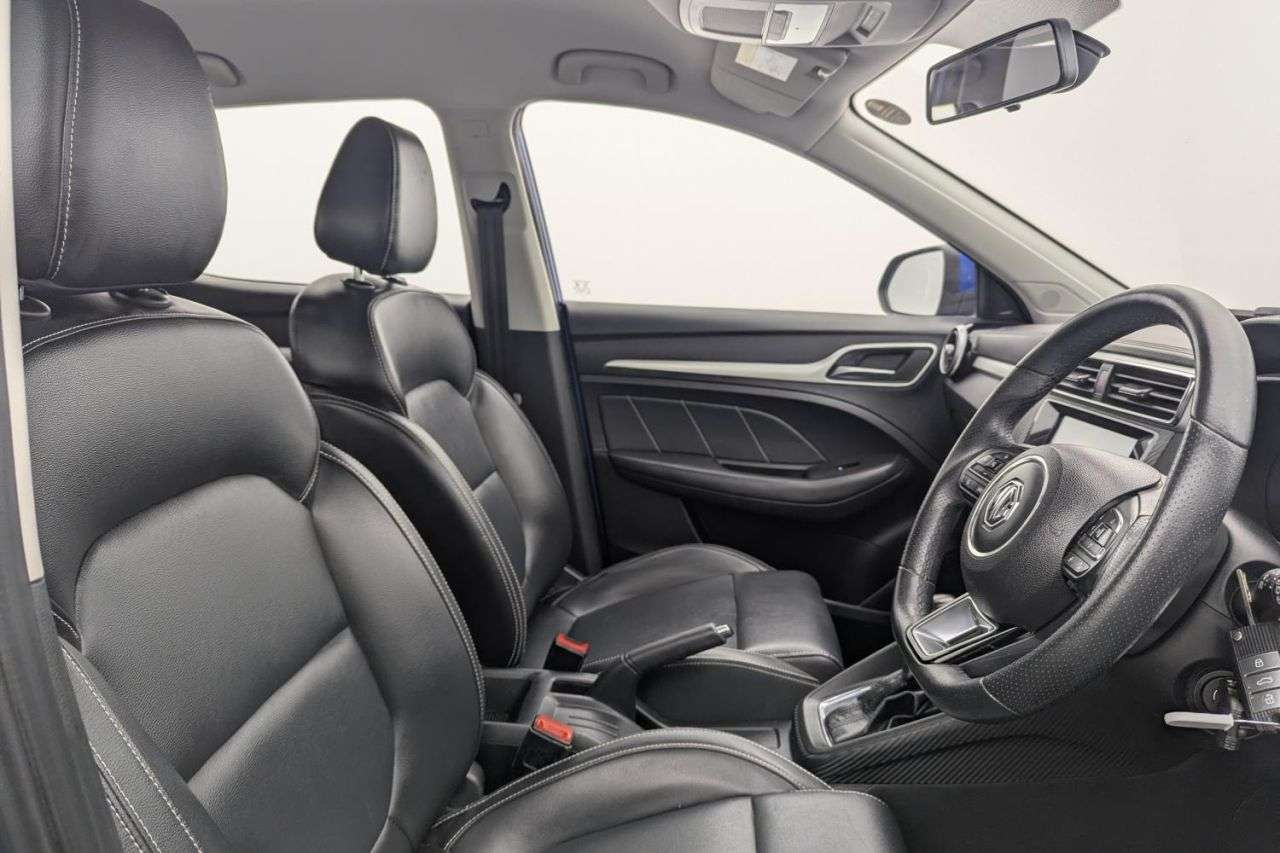 A 2020 MG MG ZS 1.0 T-GDI Exclusive SUV 5dr Petrol Auto Euro 6 (111 ps) Award Winning 5 Sta A 2020 MG MG ZS 1.0 T-GDI Exclusive SUV 5dr Petrol Auto Euro 6 (111 ps) Award Winning 5 Sta
