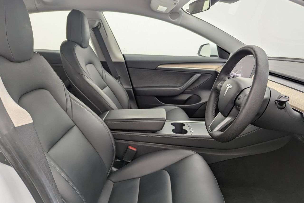 A 2022 TESLA MODEL 3 Saloon 4dr Electric Auto RWD (241 bhp) Award Winning 5 Star Dealership A 2022 TESLA MODEL 3 Saloon 4dr Electric Auto RWD (241 bhp) Award Winning 5 Star Dealership