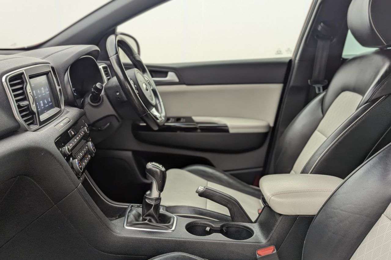2017 KIA SPORTAGE 2017 KIA SPORTAGE