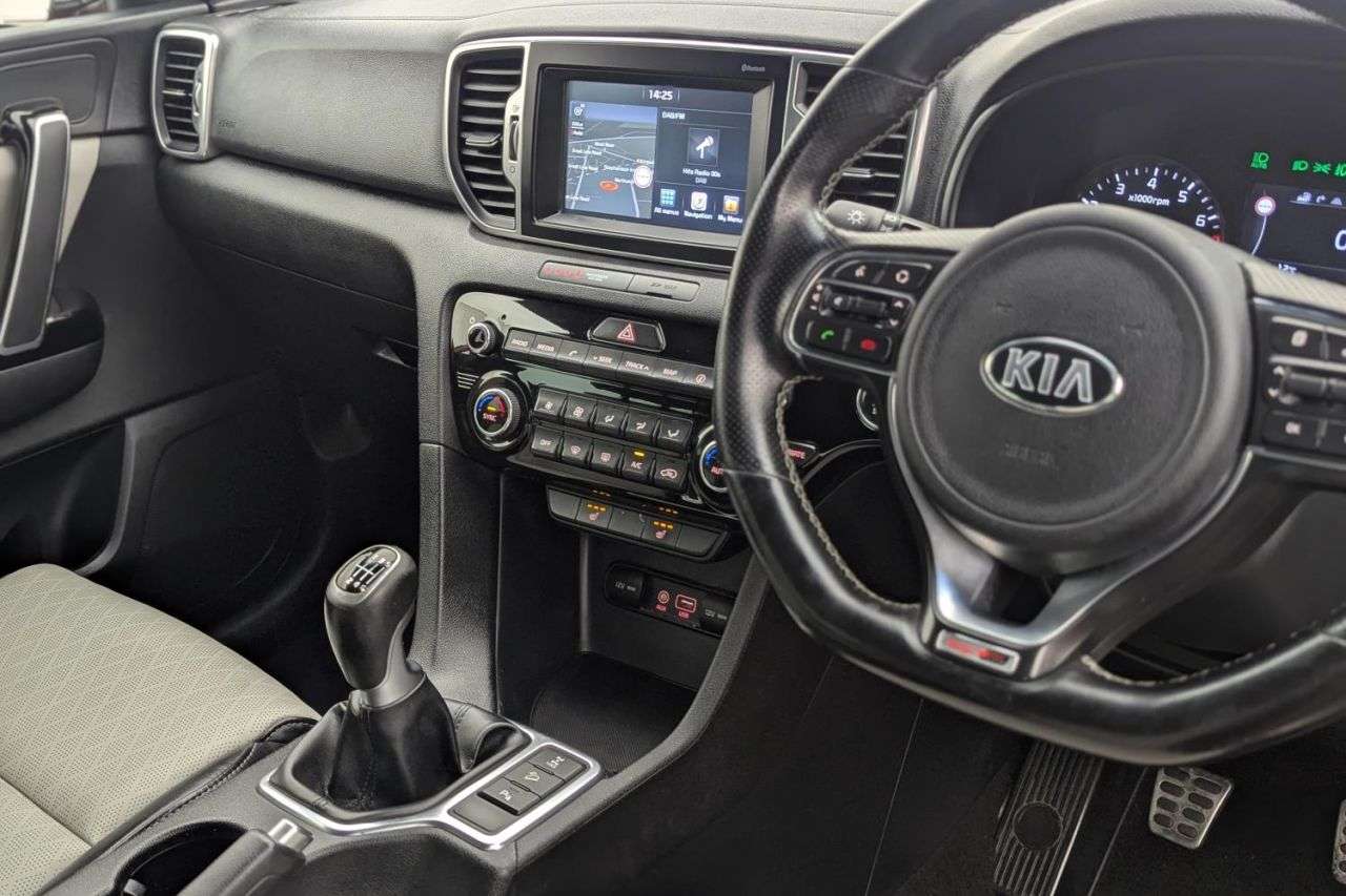 2017 KIA SPORTAGE 2017 KIA SPORTAGE