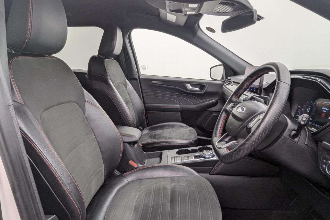 A 2022 FORD KUGA 2.5 EcoBoost Duratec 14.4kWh ST-Line SUV 5dr Petrol Plug-in Hybrid CVT Euro A 2022 FORD KUGA 2.5 EcoBoost Duratec 14.4kWh ST-Line SUV 5dr Petrol Plug-in Hybrid CVT Euro