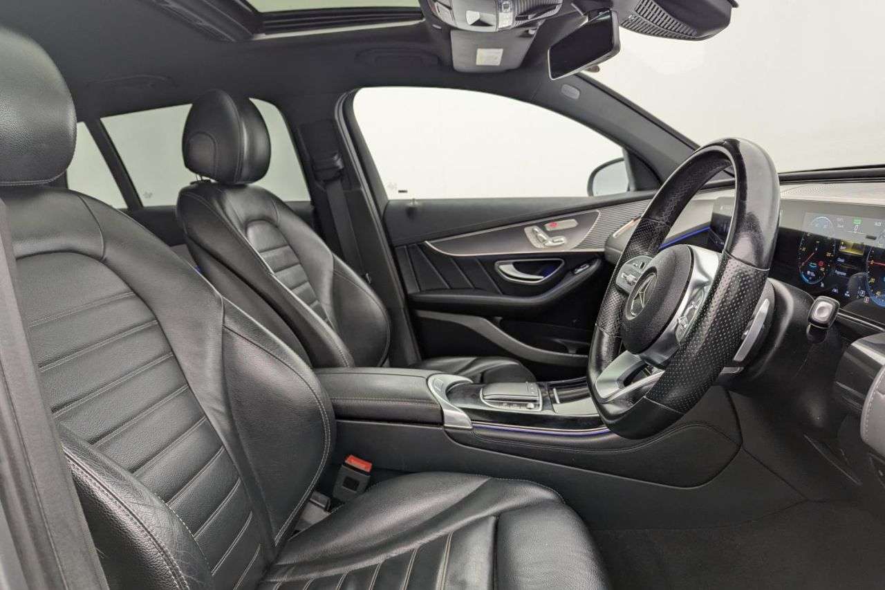 A 2021 MERCEDES-BENZ EQC EQC 400 80kWh AMG Line (Premium Plus) SUV 5dr Electric Auto 4MATIC (408 ps) A 2021 MERCEDES-BENZ EQC EQC 400 80kWh AMG Line (Premium Plus) SUV 5dr Electric Auto 4MATIC (408 ps)