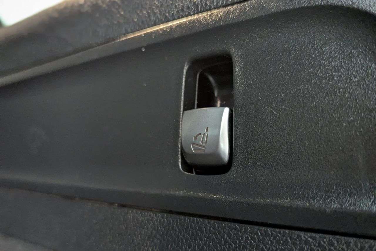 2021 MERCEDES-BENZ EQC 2021 MERCEDES-BENZ EQC
