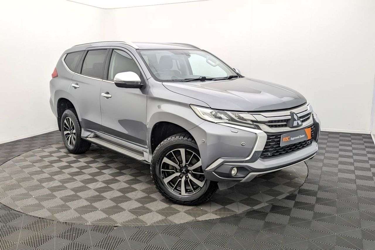 A 2020 MITSUBISHI SHOGUN SPORT 2.4D 4 SUV 5dr Diesel Auto 4WD Euro 6 (181 ps) Award Winning 5 Star Dealers A 2020 MITSUBISHI SHOGUN SPORT 2.4D 4 SUV 5dr Diesel Auto 4WD Euro 6 (181 ps) Award Winning 5 Star Dealers