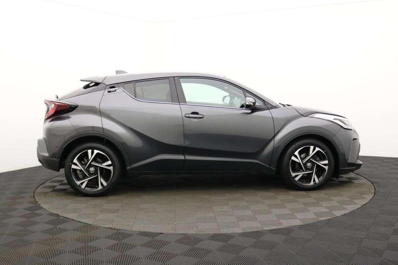 A 2022 TOYOTA C-HR 1.8 VVT-h GPF Design SUV 5dr Petrol Hybrid CVT Euro 6 (s/s) (122 ps) Award A 2022 TOYOTA C-HR 1.8 VVT-h GPF Design SUV 5dr Petrol Hybrid CVT Euro 6 (s/s) (122 ps) Award