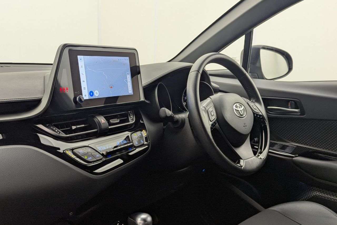 2022 TOYOTA C-HR 2022 TOYOTA C-HR