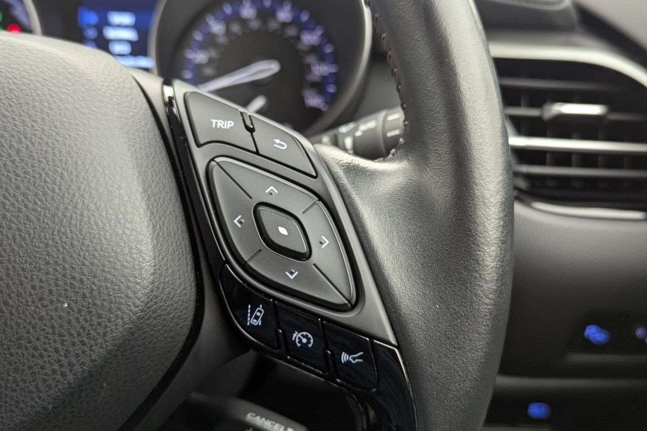 2022 TOYOTA C-HR 2022 TOYOTA C-HR
