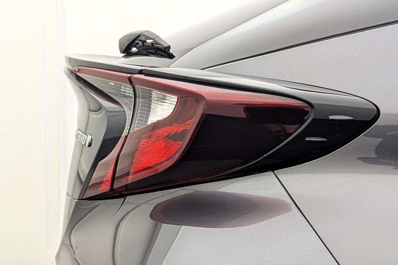 2022 TOYOTA C-HR 2022 TOYOTA C-HR