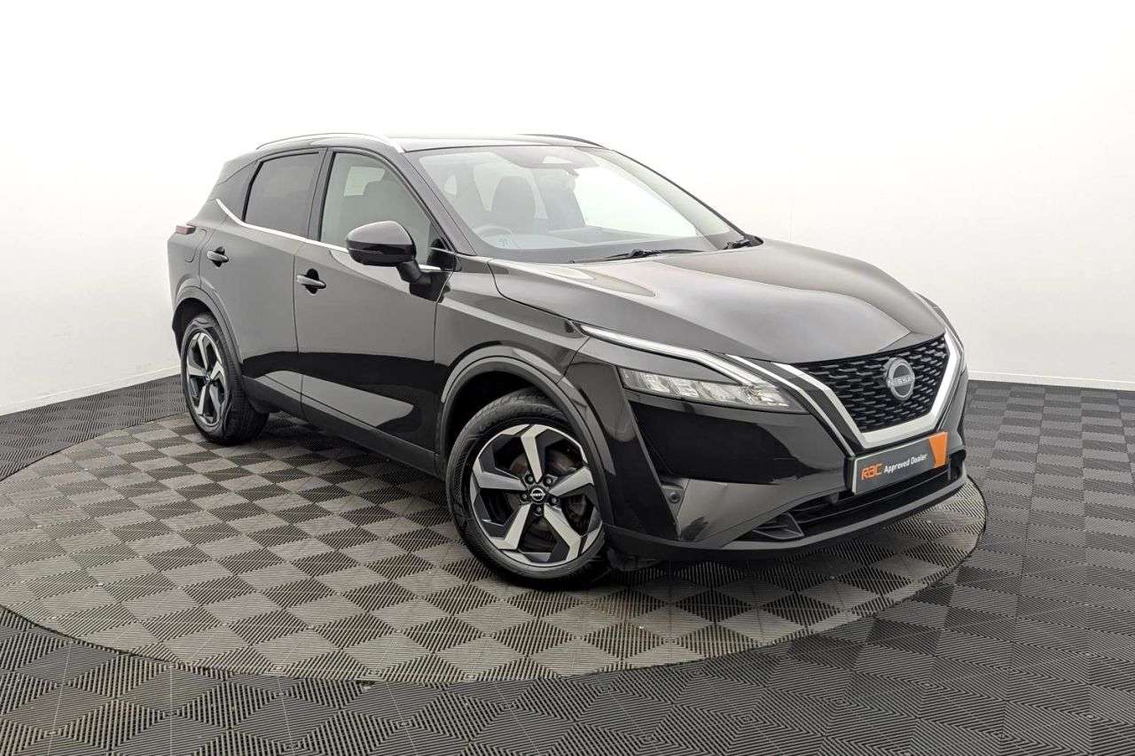 A 2022 NISSAN QASHQAI 1.3 DIG-T MHEV N-Connecta SUV 5dr Petrol Hybrid Manual Euro 6 (s/s) (140 ps A 2022 NISSAN QASHQAI 1.3 DIG-T MHEV N-Connecta SUV 5dr Petrol Hybrid Manual Euro 6 (s/s) (140 ps