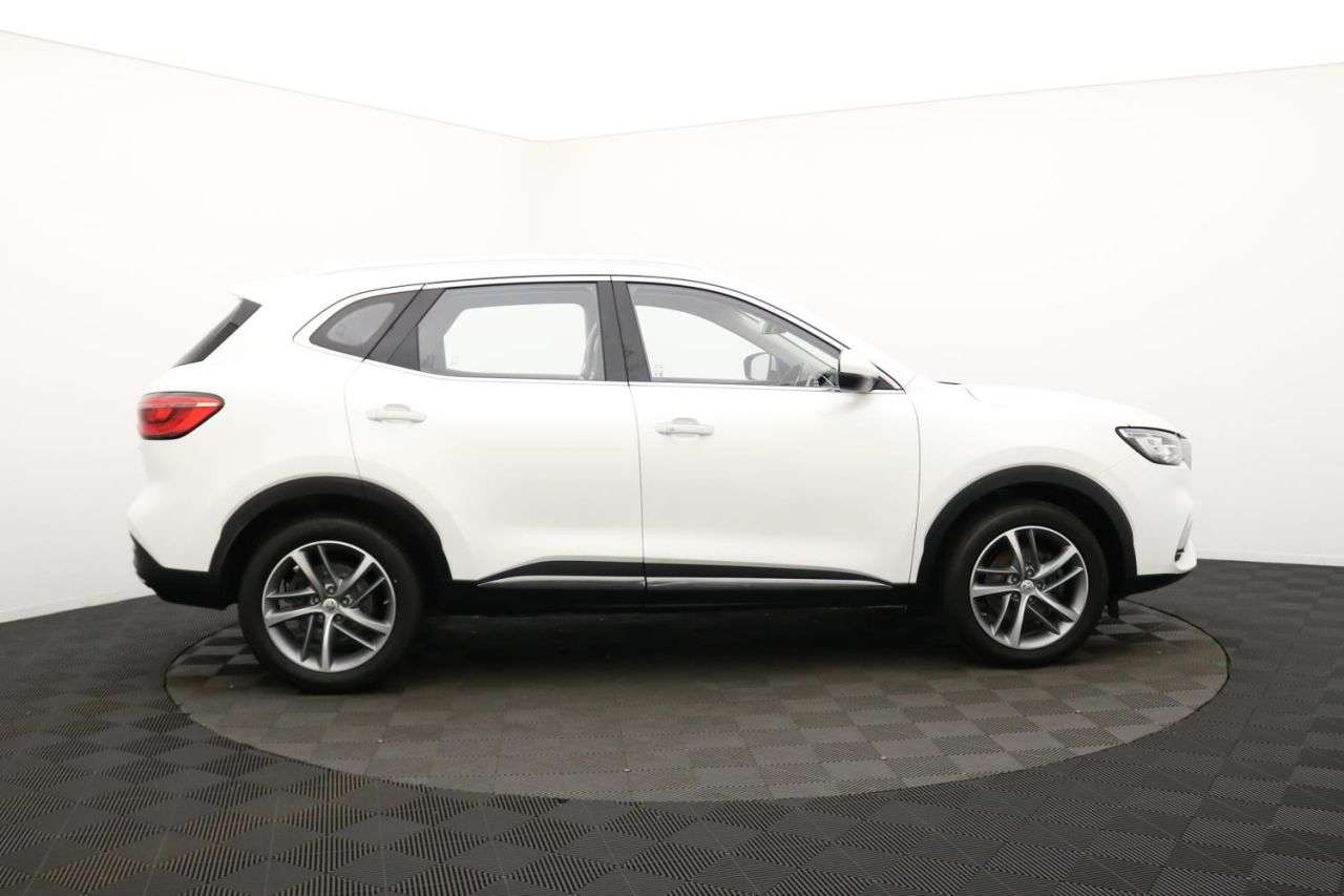 A 2022 MG MG HS 1.5 T-GDI Exclusive SUV 5dr Petrol Manual Euro 6 (s/s) (162 ps) Award Winni A 2022 MG MG HS 1.5 T-GDI Exclusive SUV 5dr Petrol Manual Euro 6 (s/s) (162 ps) Award Winni