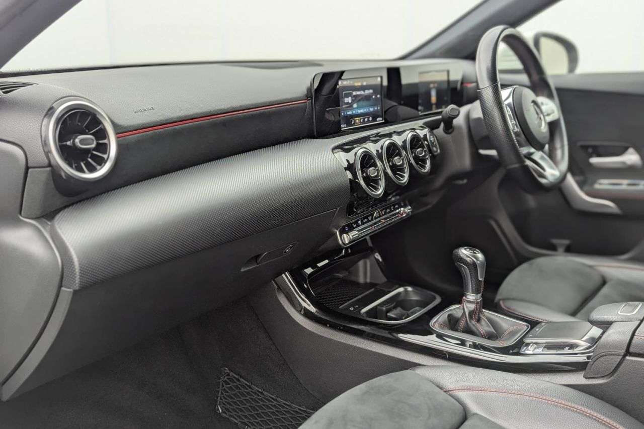 2019 MERCEDES-BENZ A-CLASS 2019 MERCEDES-BENZ A-CLASS