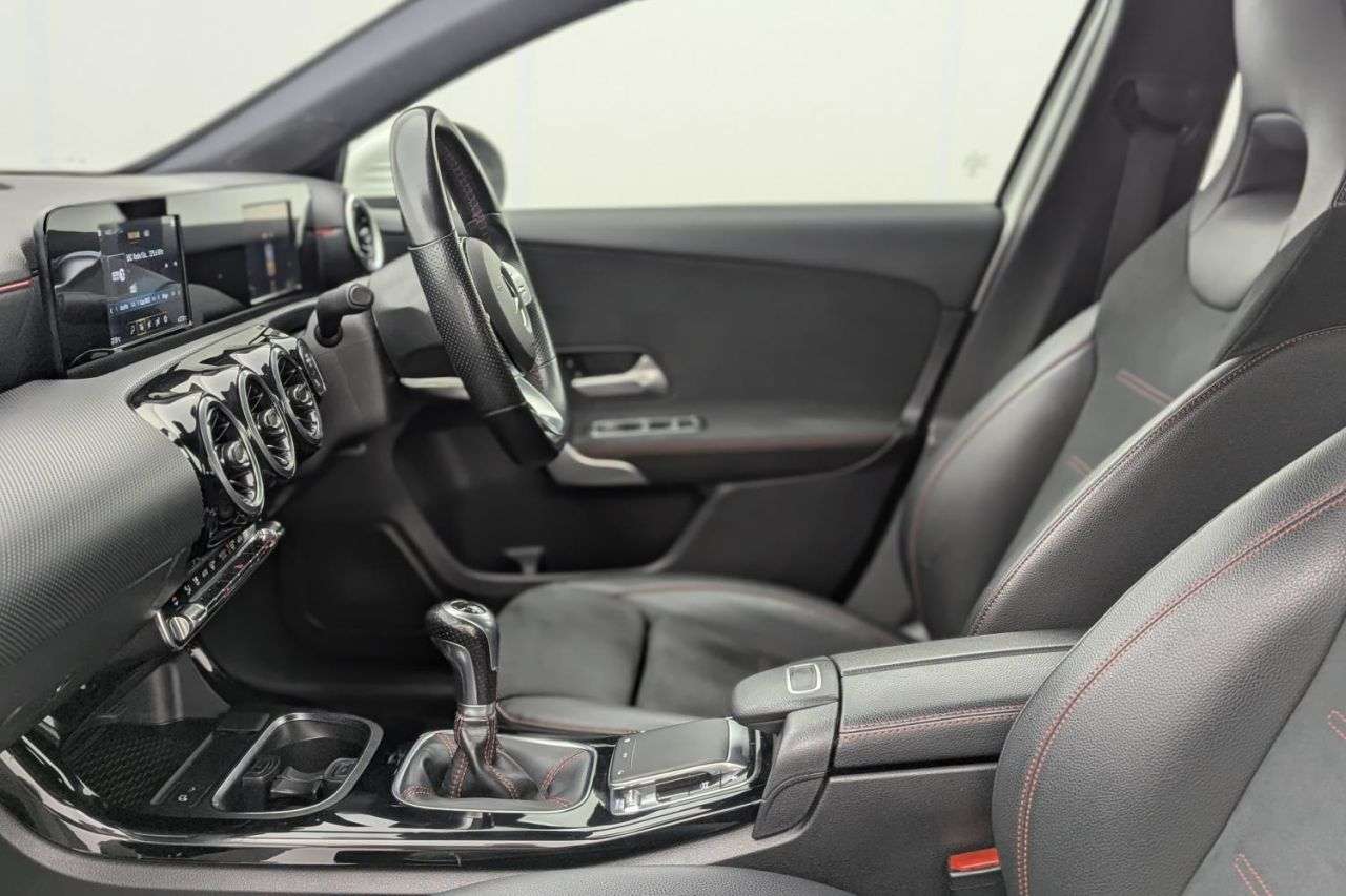 2019 MERCEDES-BENZ A-CLASS 2019 MERCEDES-BENZ A-CLASS