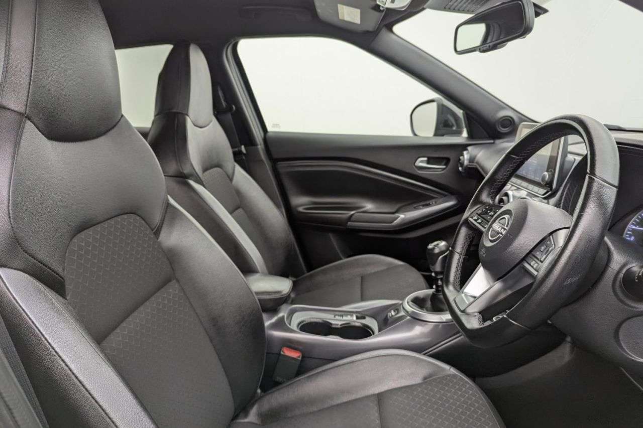 A 2023 NISSAN JUKE 1.0 DIG-T N-Connecta SUV 5dr Petrol Manual Euro 6 (s/s) (114 ps) Award Winn A 2023 NISSAN JUKE 1.0 DIG-T N-Connecta SUV 5dr Petrol Manual Euro 6 (s/s) (114 ps) Award Winn