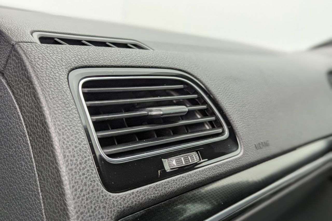2018 VOLKSWAGEN GOLF 2018 VOLKSWAGEN GOLF