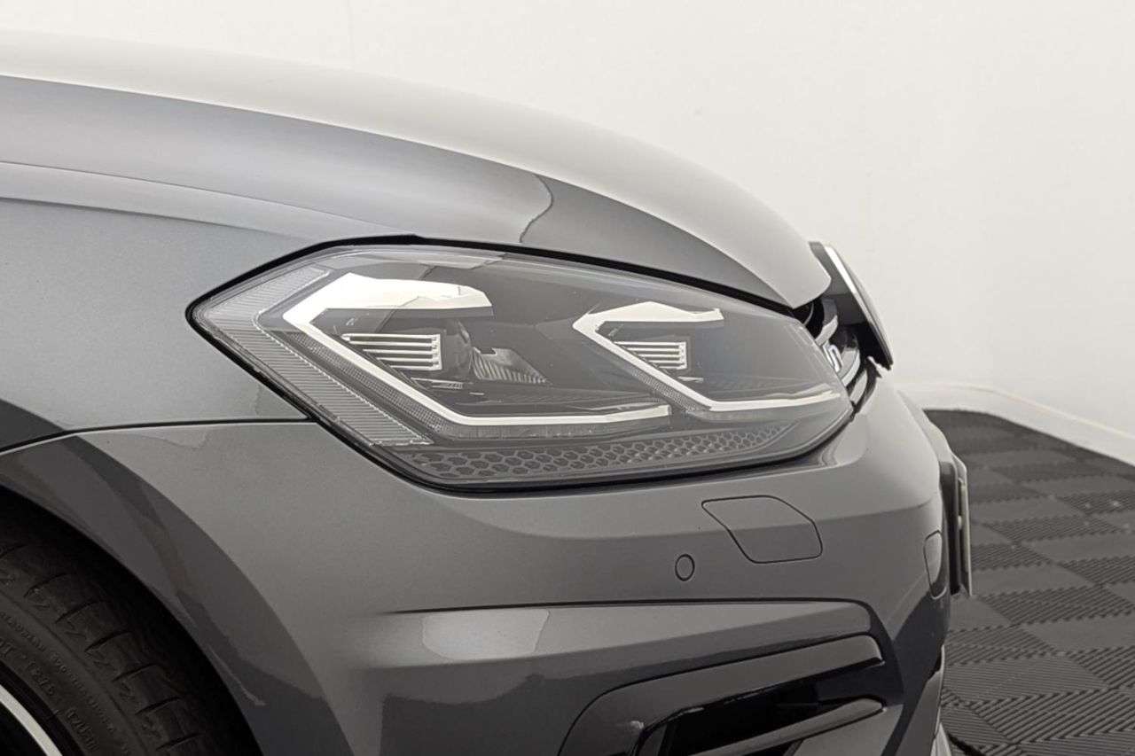 2018 VOLKSWAGEN GOLF 2018 VOLKSWAGEN GOLF