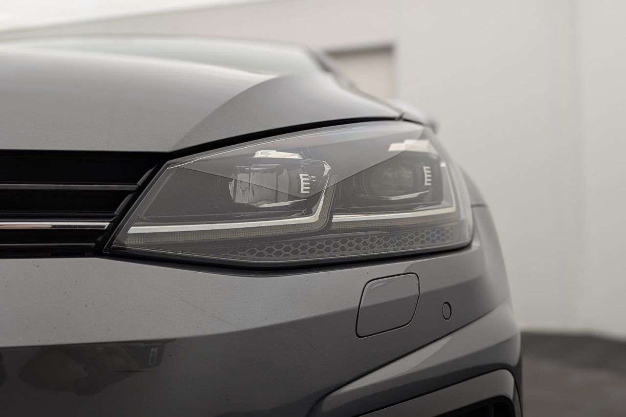 2018 VOLKSWAGEN GOLF 2018 VOLKSWAGEN GOLF