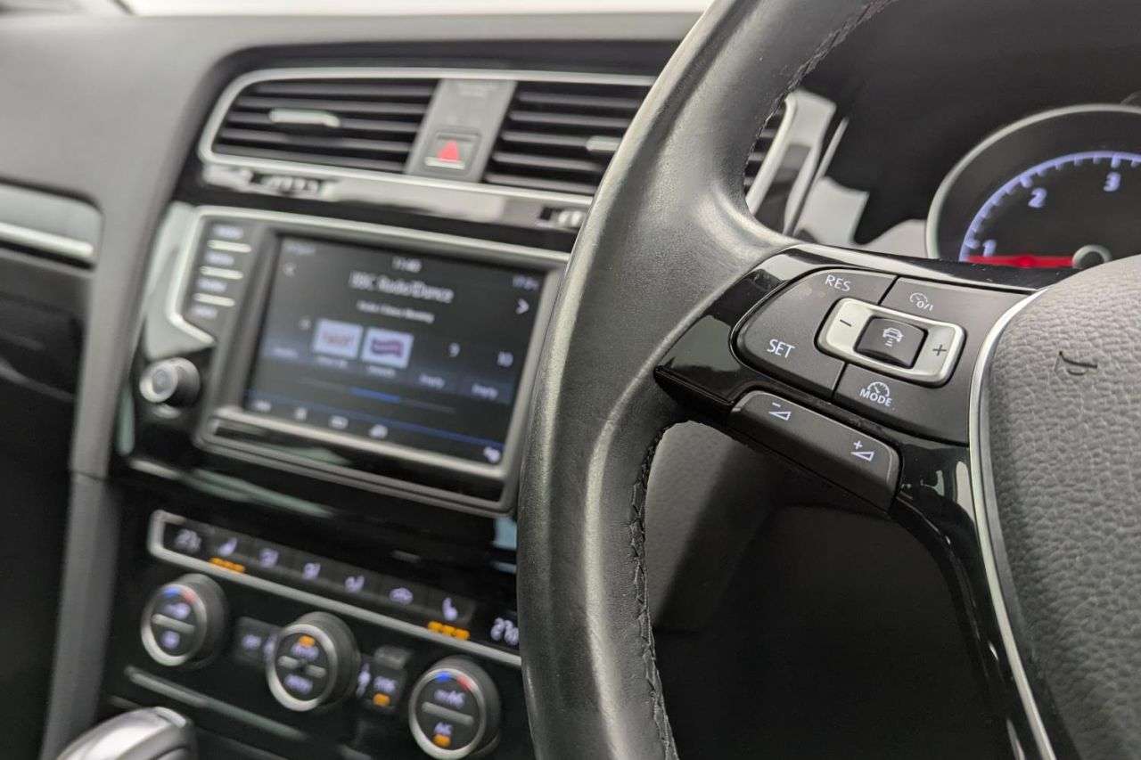 2016 VOLKSWAGEN GOLF 2016 VOLKSWAGEN GOLF