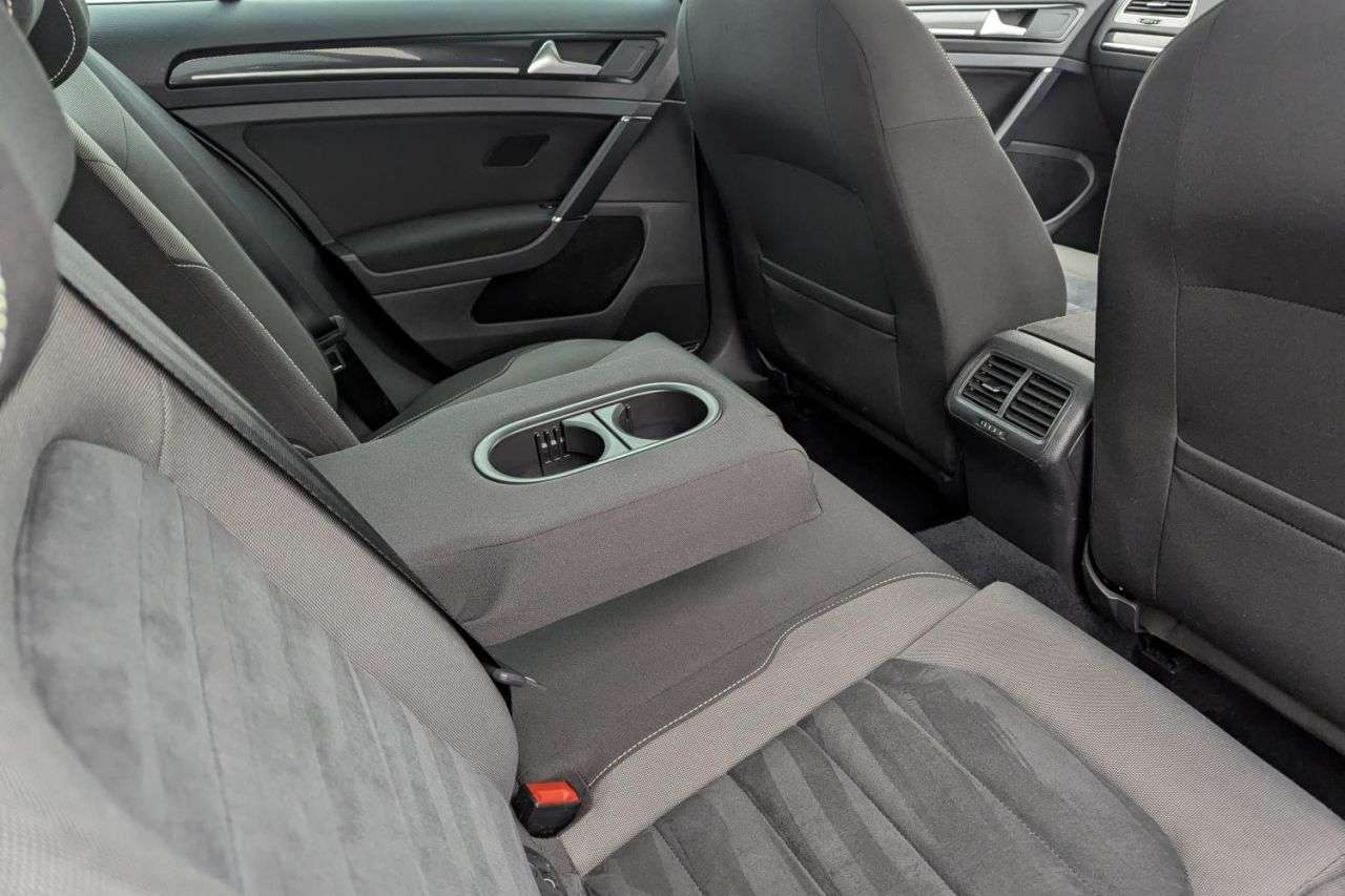 2016 VOLKSWAGEN GOLF 2016 VOLKSWAGEN GOLF