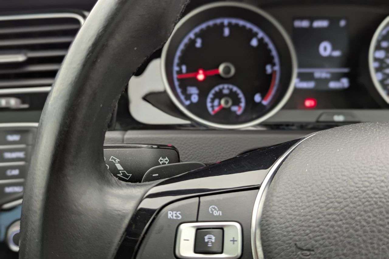2016 VOLKSWAGEN GOLF 2016 VOLKSWAGEN GOLF