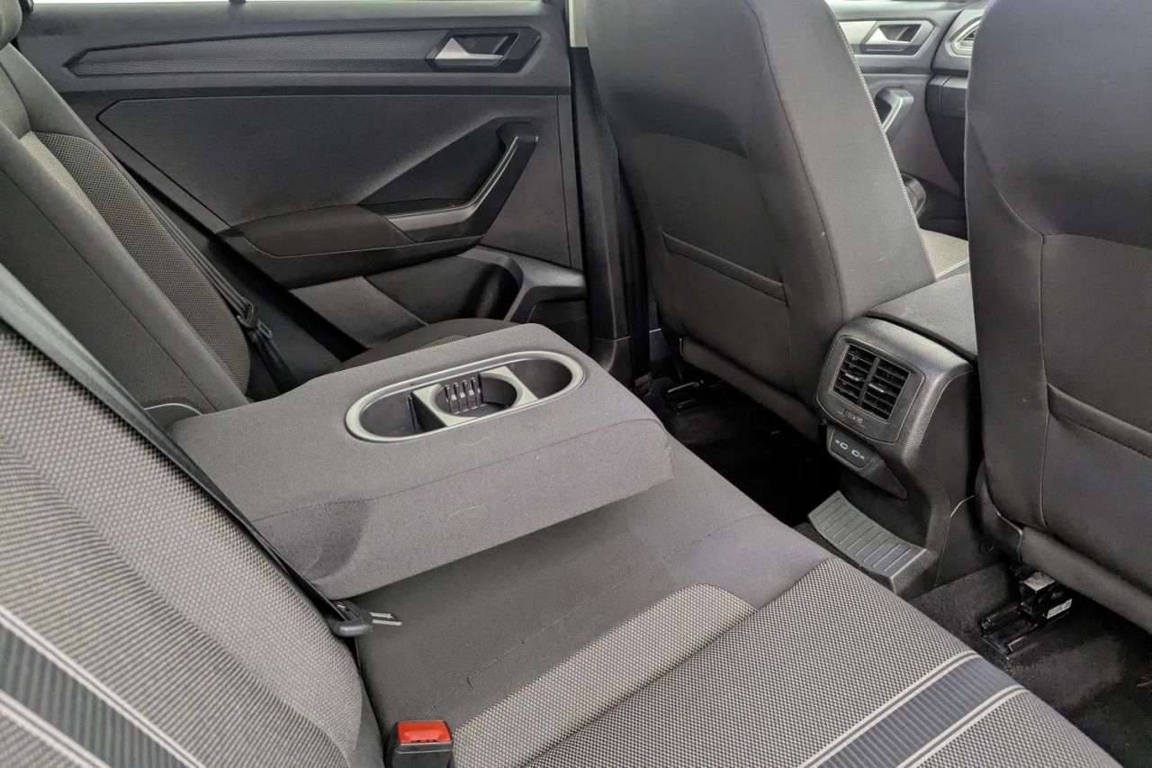 2021 VOLKSWAGEN T-ROC 2021 VOLKSWAGEN T-ROC
